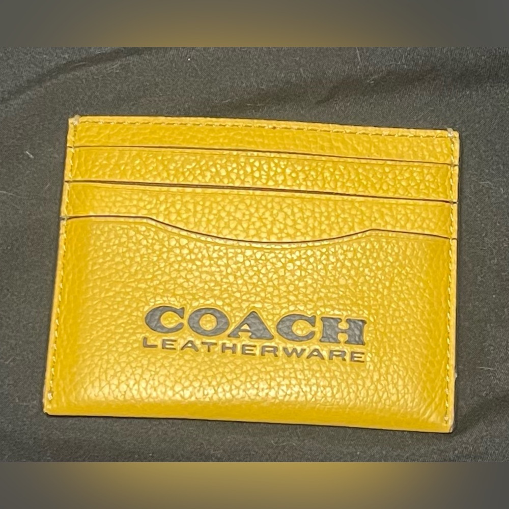 Coach 6 card hold with top slot